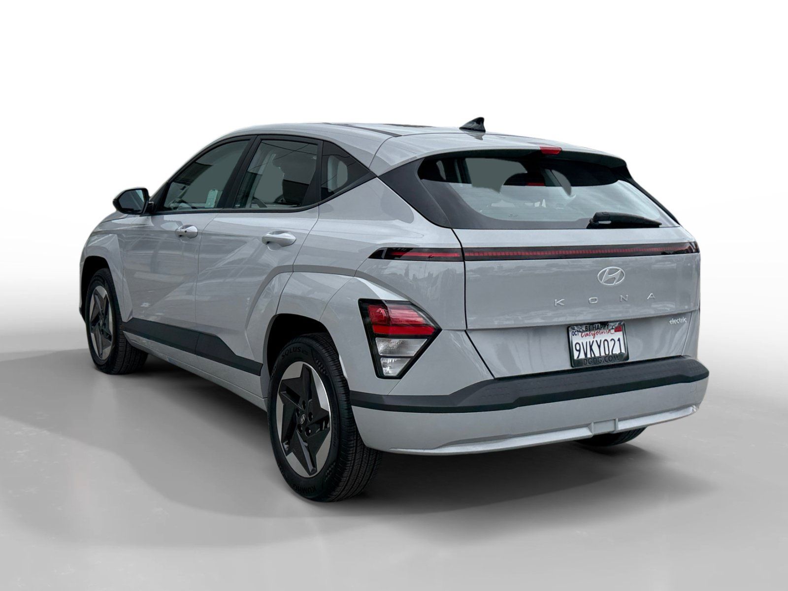 Certified 2025 Hyundai Kona SE FWD image 3
