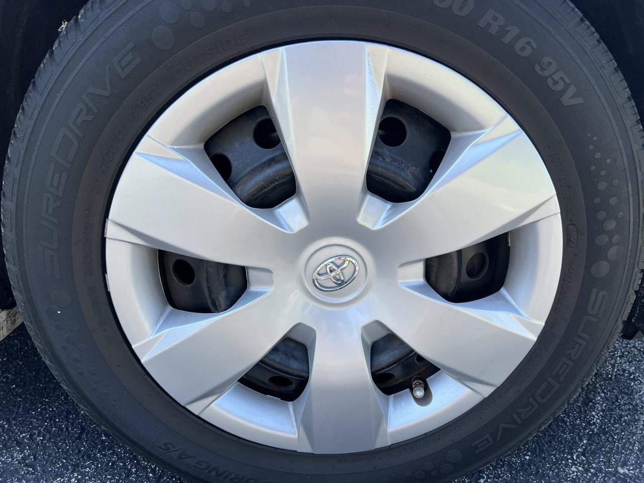 Used 2009 Toyota Camry FWD image 17