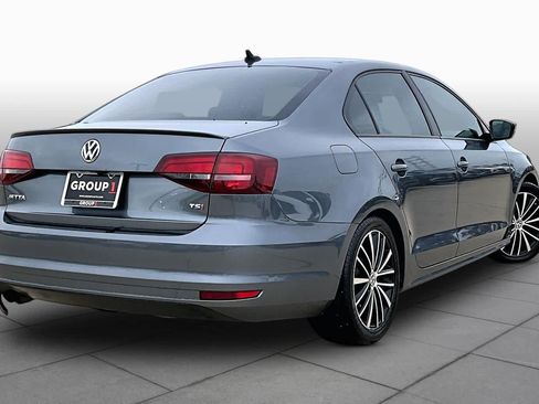 Used 2016 Volkswagen Jetta Sport w/ Lighting Package FWD image 13