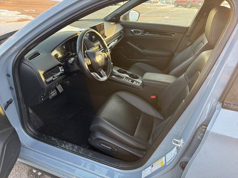 Used 2022 Honda Civic Sport Touring image 2