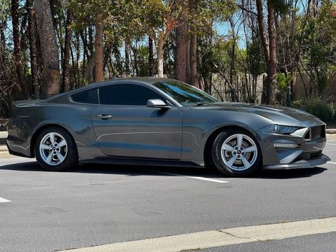 Used 2020 Ford Mustang Coupe RWD image 18