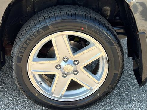 Used 2010 Jeep Patriot Sport image 31