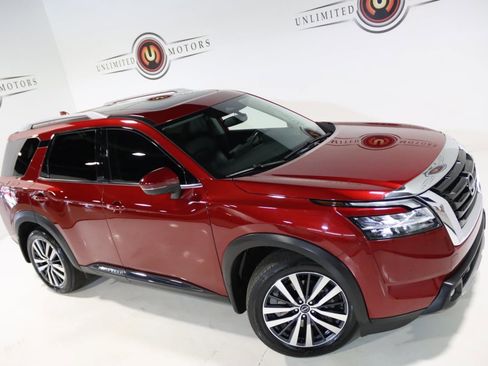 Used 2022 Nissan Pathfinder Platinum w/ Cargo Package image 72