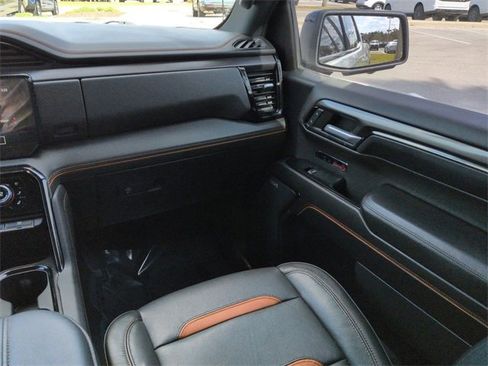 Used 2023 GMC Sierra 1500 AT4 w/ AT4 Preferred Package image 15
