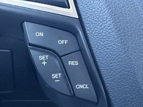 Used 2016 Ford Edge SEL w/ Equipment Group 201A FWD image 25