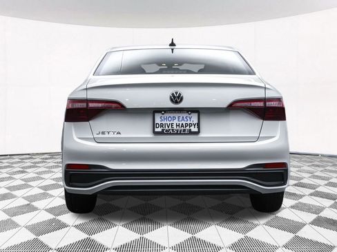 Certified 2023 Volkswagen Jetta S image 33