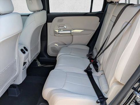 New 2026 Mercedes-Benz GLB 250 4MATIC image 17