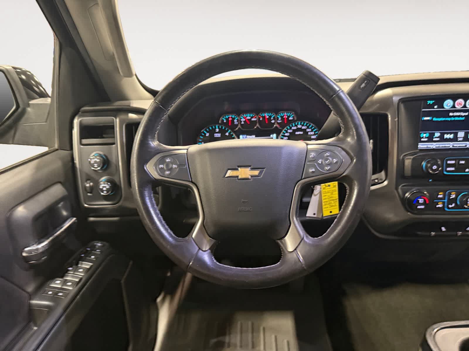 Used 2018 Chevrolet Silverado 1500 LT w/ All Star Edition AWD/4WD image 13