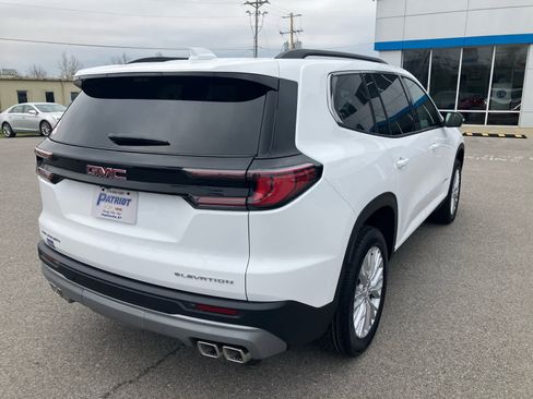 New 2026 GMC Acadia Elevation image 7
