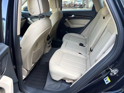 Used 2020 Audi Q5 2.0T Premium Plus AWD/4WD image 11