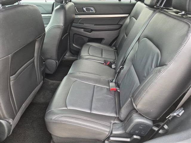 Certified 2018 Ford Explorer XLT w/ Equipment Group 202A AWD/4WD image 18