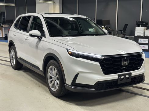 Used 2024 Honda CR-V EX-L image 3