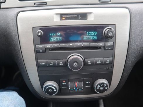 Used 2008 Chevrolet Impala LT FWD image 30