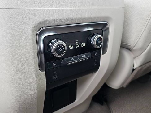 New 2026 GMC Yukon Denali w/ Sun & Power Step Package AWD/4WD image 8