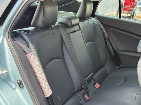 Used 2019 Toyota Prius Limited FWD image 32