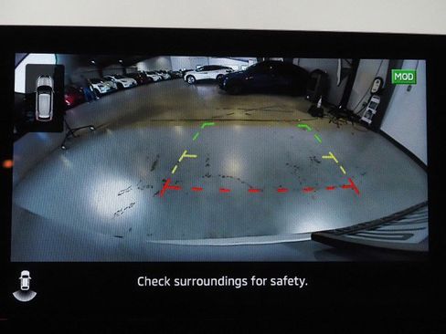 Used 2025 Mitsubishi Outlander SEL image 37