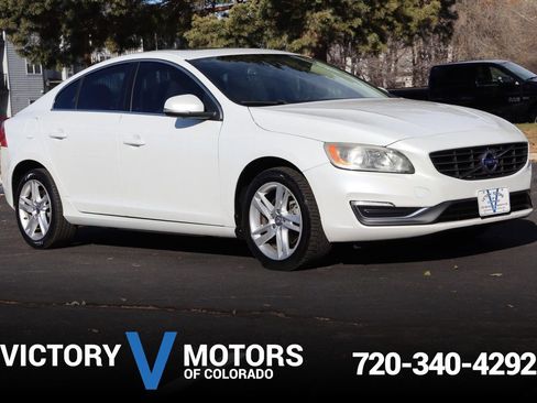 Used 2015 Volvo S60 T5 Premier image 1