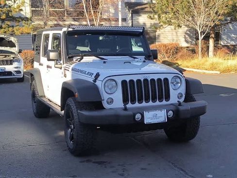 Used 2018 Jeep Wrangler Unlimited Sport S image 3