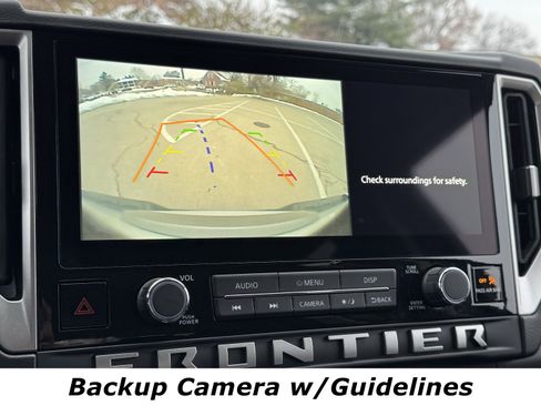 Certified 2025 Nissan Frontier SV image 9