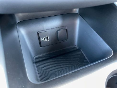 New 2026 Ford Explorer ST-Line w/ ST-Line Street Pack image 14