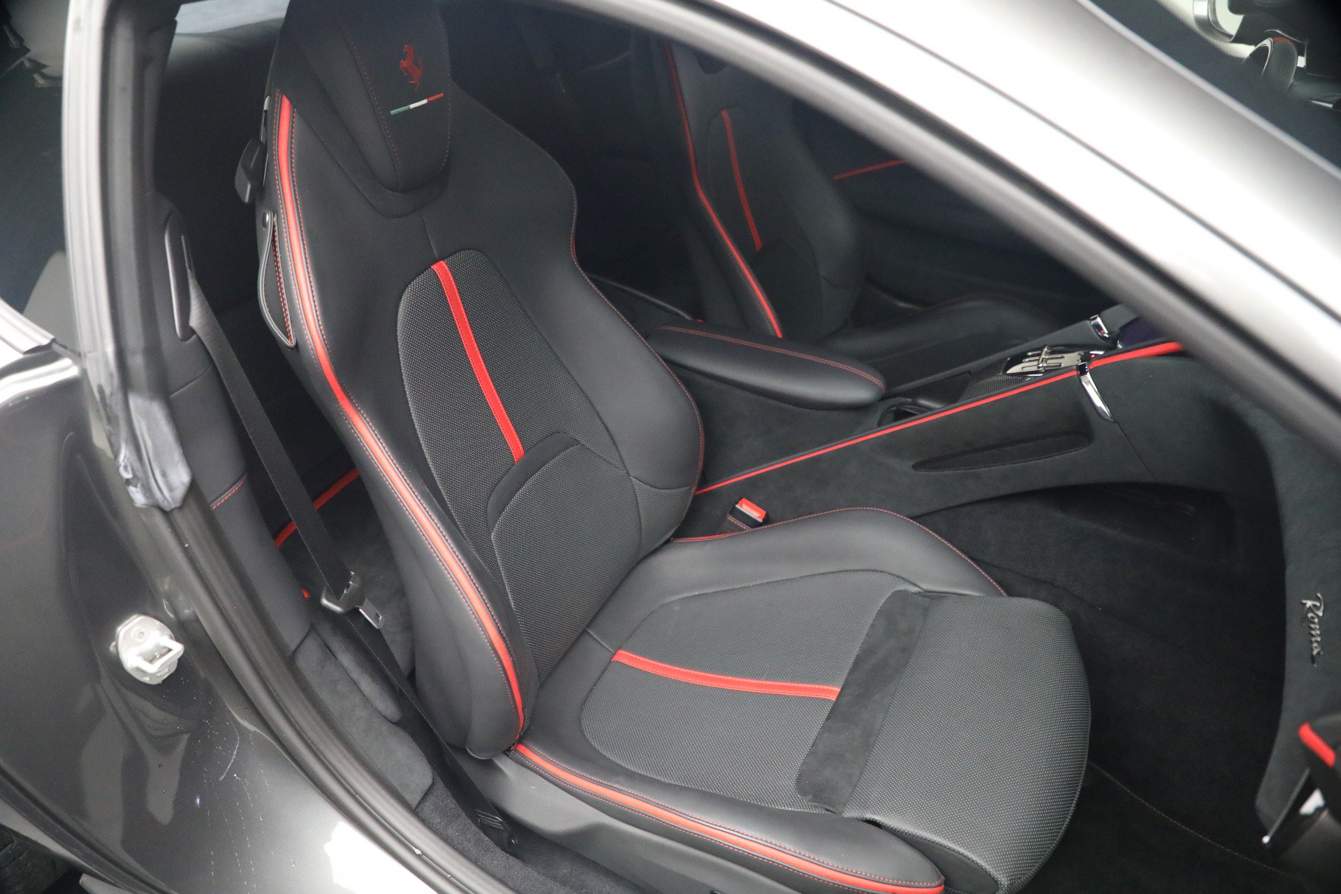 Certified 2023 Ferrari Roma RWD image 19