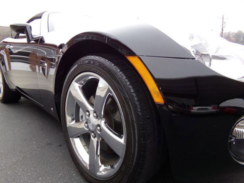 Used 2007 Pontiac Solstice Convertible w/ Premium Package image 10