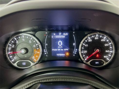 Used 2017 Jeep Renegade Latitude image 14