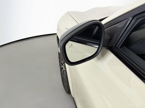 Used 2025 Ford Mustang Mach-E Premium image 27