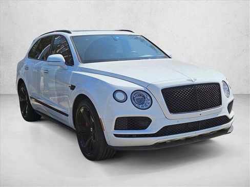 Used 2019 Bentley Bentayga image 3