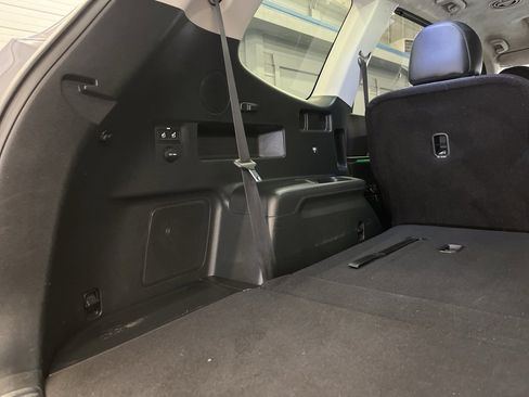 Used 2022 Kia Telluride SX w/ SX Prestige Package image 36