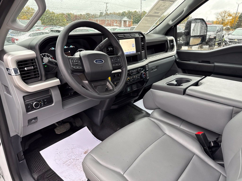 Used 2023 Ford F250 XL w/ Snow Plow Prep Package AWD/4WD image 35