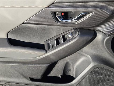 Certified 2025 Subaru Crosstrek 2.5i Limited w/ Crosstrek Mirror Package image 16