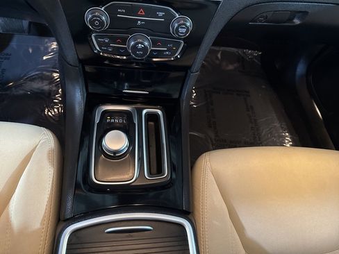 Certified 2023 Chrysler 300 Touring image 19