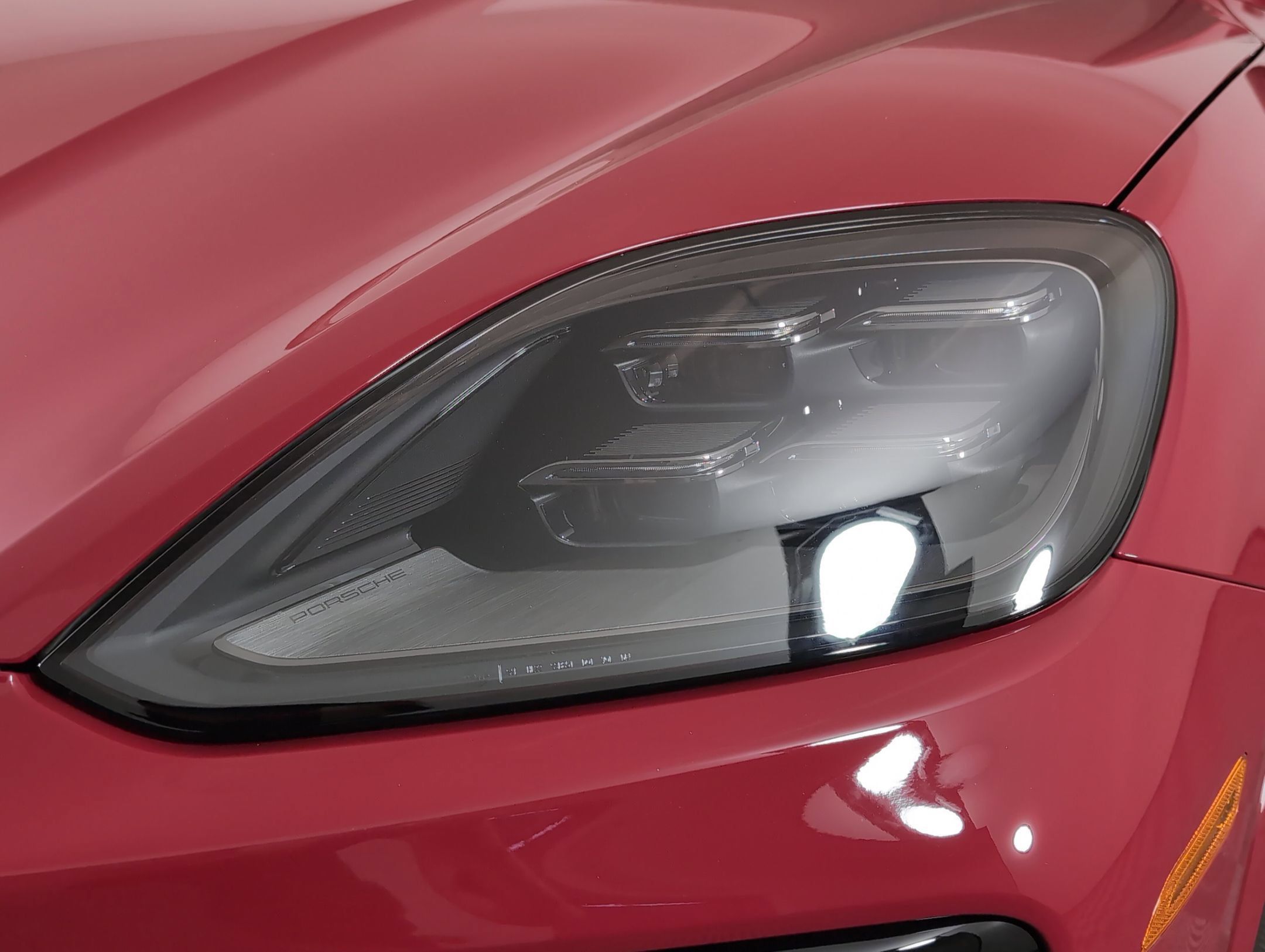 Certified 2025 Porsche Cayenne AWD/4WD image 13