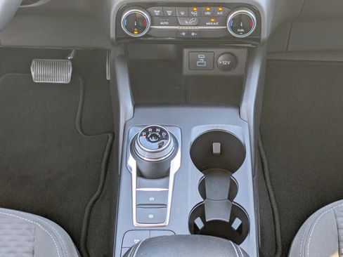 Used 2022 Ford Escape SE w/ Convenience Package image 18