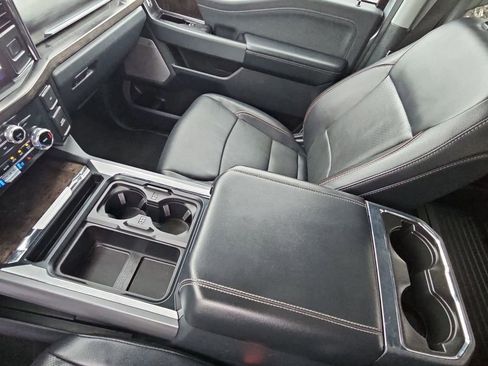 Used 2023 Ford F350 Lariat image 17