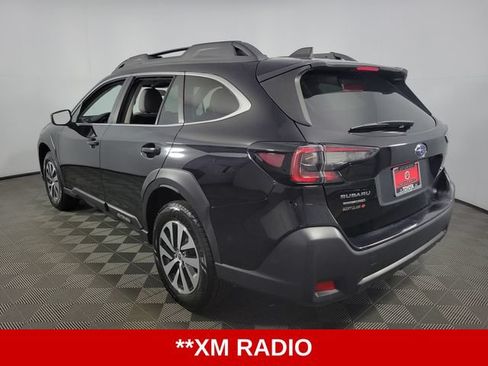 Used 2023 Subaru Outback Premium AWD/4WD image 6