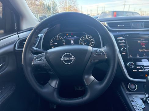 Used 2023 Nissan Murano SV w/ SV Midnight Edition Package image 18