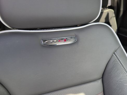 Used 2025 GMC Sierra 1500 AT4X image 37