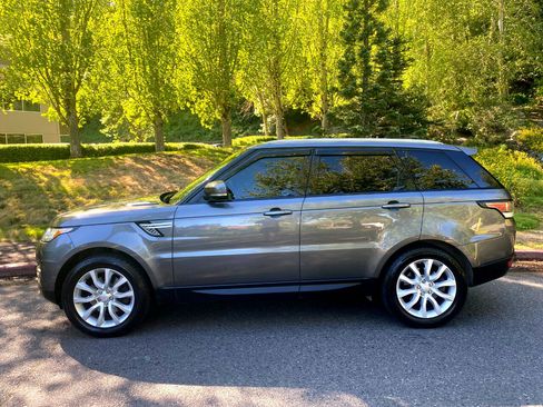 Used 2015 Land Rover Range Rover Sport HSE image 8