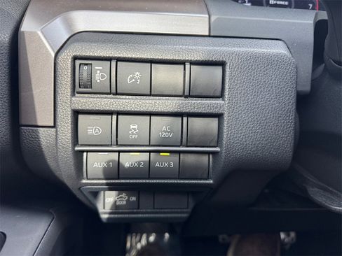 Used 2024 Toyota Tacoma TRD Sport w/ TRD Sport Upgrade Package image 28