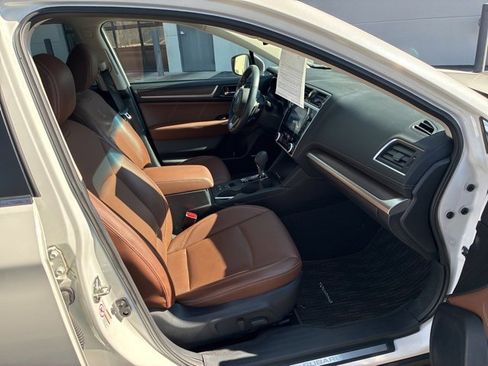Used 2018 Subaru Outback 3.6R Touring w/ Popular Package #3 image 9