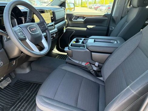 New 2026 GMC Sierra 1500 Elevation w/ X31 Off-Road Package AWD/4WD image 9