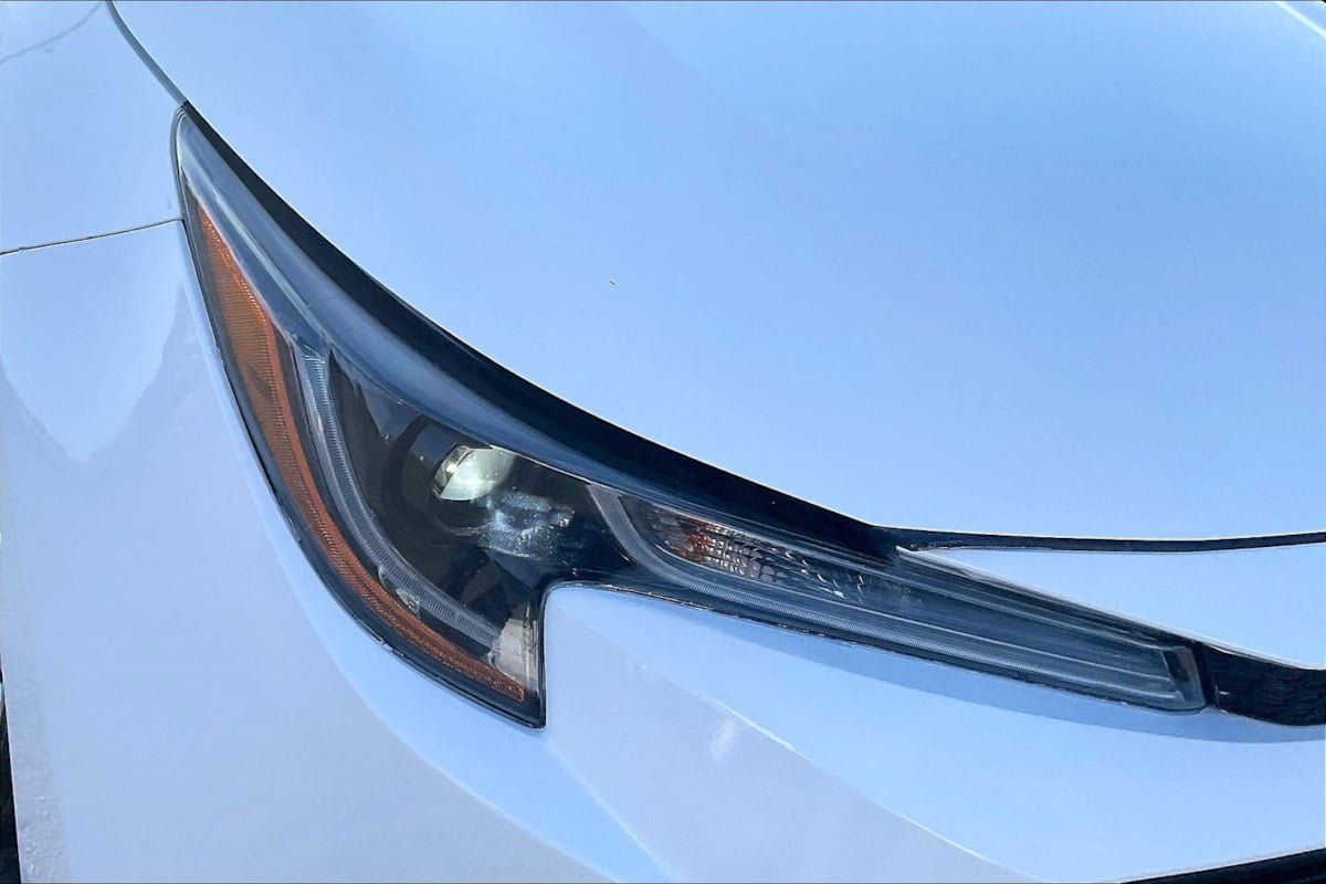 Used 2024 Toyota Corolla LE FWD image 25