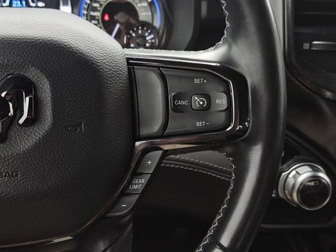 Used 2022 RAM 1500 Limited w/ Body Color Bumper Group image 17