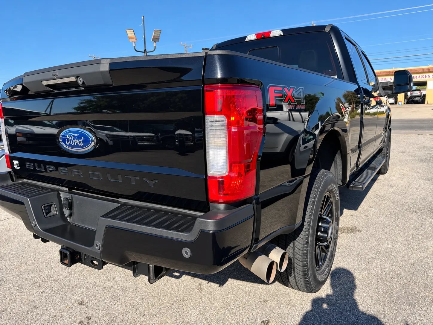 Used 2019 Ford F250 4x4 Crew Cab Super Duty image 5