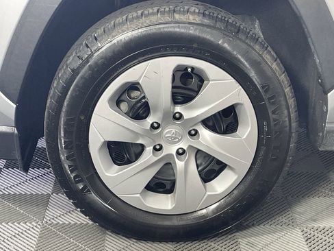 Used 2024 Toyota RAV4 LE image 9