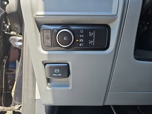 Used 2025 Ford F150 XLT w/ Equipment Group 301A Standard image 27