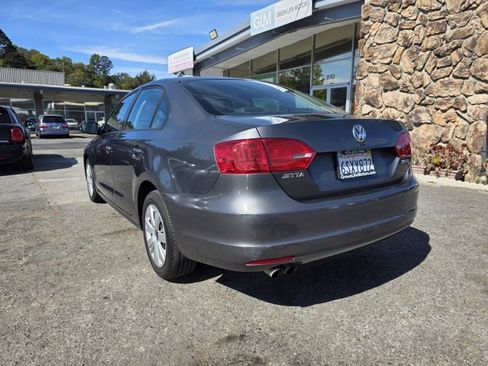 Used 2011 Volkswagen Jetta SE image 7