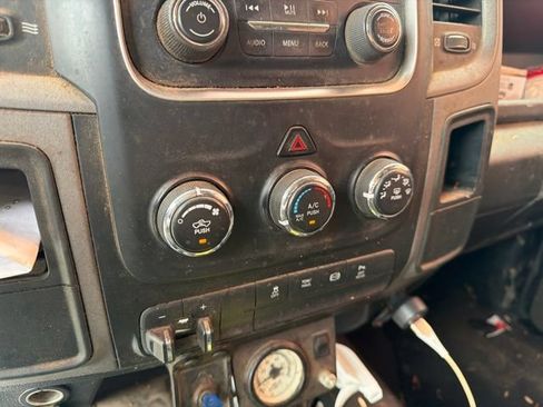 Used 2016 RAM 2500 Tradesman w/ Chrome Appearance Group AWD/4WD image 12